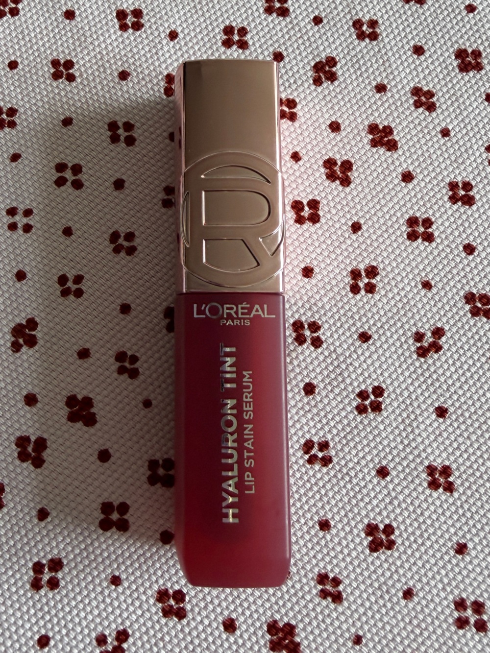 L’Oréal Hyaluron Tint Lip Stain Serum - 521 Bordeaux Please